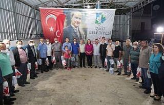 İzmitli süt üreticilerine sağım eğitimi verildi