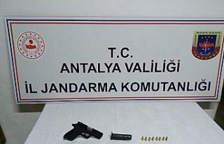 Jandarma tarafından durdurulan araçta ruhsatsız...