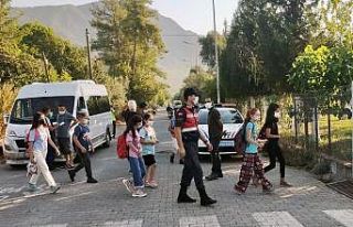 Jandarmadan trafik ve maske-mesafe denetimi