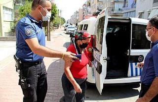 Kadın öğretmen, kadın komşusu tarafından bıçaklandı