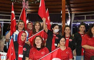 Kadınlar Milli maçı heyecanı dolayasıya yaşadı