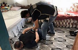 Kadınlara cinsel istismarda bulunup gizlice kameraya...