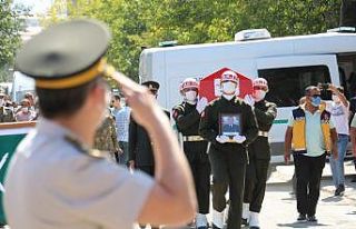 Kahramanmaraş şehidini uğurladı