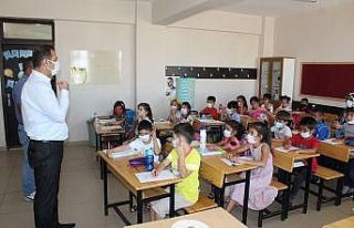 Kahta’da 33 bin öğrenci ders başı yaptı