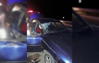 Kamyon ile otomobil çarpıştı: 1’i ağır 3 yaralı