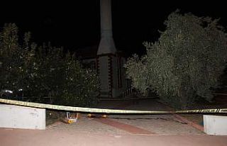 Kan davalısını cami çıkışı pusu kurarak öldürdü