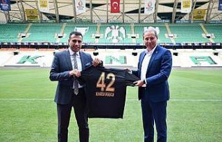 Karabacak: “Konyasporumuzun 100. yılında da yanında...