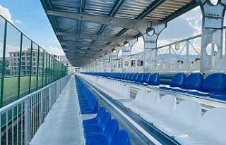 Karakoçan’da yapımı devam eden spor tesislerinde...