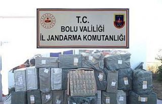 Kargo aracında binlerce kaçak sigara ve sigara kağıdı...