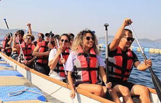 Kartal’da nefes kesen ‘dragon bot yarışları’...