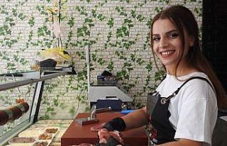 Kasaplar Çarşısı’nın tek kadın çalışanı:...