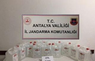 Kaş’ta evde kaçak olarak üretilen 60 litre etil...