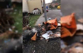 Kastamonu’da çöp kutularını ateşe verdiler