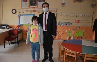 Kaymakam Çelik okullarda alınan önlemleri inceledi