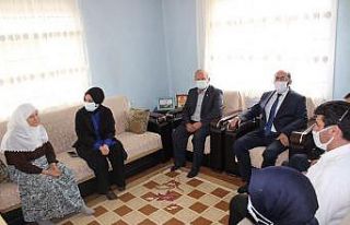 Kaymakam Özay’dan şehit ailesine ziyaret