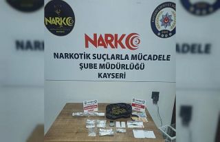 Kayseri’de iş yerine uyuşturucu operasyonu: 2...