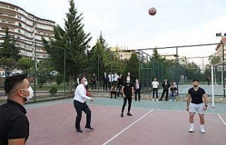 Keçiören Belediye Başkanı Altınok, gençlerin...