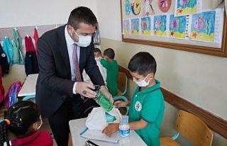 Kestel Belediyesi’nden 4 Bin 500 öğrenciye kırtasiye...