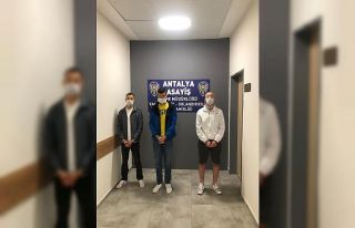 Kiralık araca sahte plaka takıp, önce sattılar...