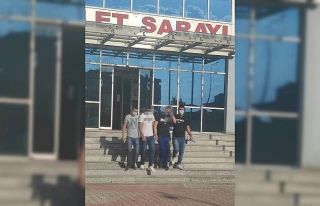 Kiralık araçla gelerek kurşun yağdıran 2 kişi...