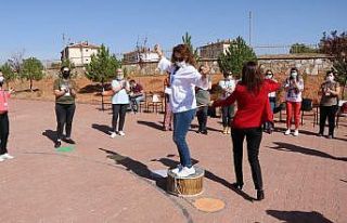 Kırşehir’de yabancı öğretmenlere geleneksel...