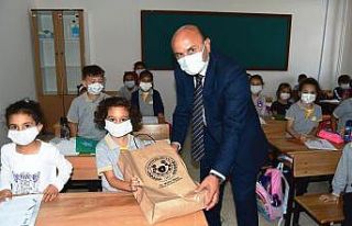 Kırtasiyeler Başkan Amca’dan