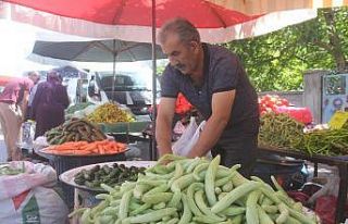 Kış ayları yaklaştı turşuluk ürünler pazardaki...