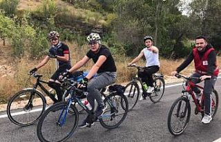 Kızılay gönüllüleri ecdadının yolunda