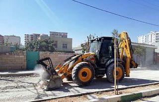 Kızıltepe Stadyum Caddesinde asfaltlama çalışmaları...