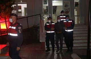 Komşusunu evinin balkonunda öldüren zanlı tutuklandı
