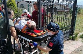 Komşusunu tıraş ederken dehşeti yaşadı