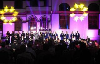 Konsere gelenlere HES Kodu ve aşı sorgulaması yapıldı