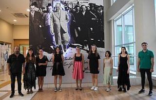 Konyaaltı’nda 5 kursiyer, tiyatro oyunculuğu bölümünü...