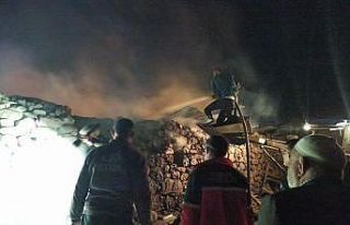 Konya’da ahırda çıkan yangın ucuz atlatıldı