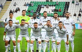 Konyaspor’da 8 futbolcu geldi, 15 gitti