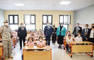 Körfez’de ilk ders zili çaldı