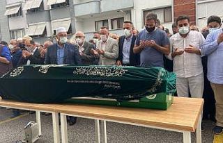 Koronaya yenilen doktora çalıştığı hastane önünde...