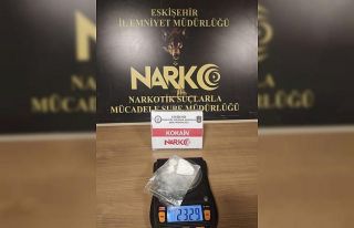 Kovalama sonucu yakalandı, üzerinden kokain çıktı
