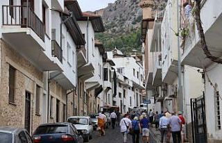 Kozan’a yabancı turist ilgisi