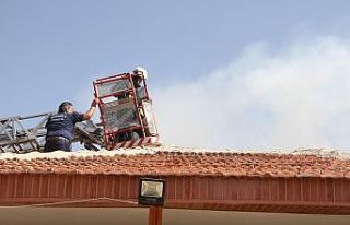 Kula’da çatı yangını korkuttu