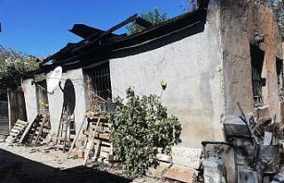 Kulp’ta çıkan yangında ev ve iş yeri kullanılmaz...