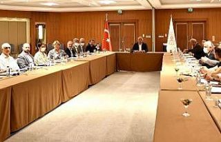 Kültür ve Turizm Bakanı Ersoy, Marmaris’te turizmciler...
