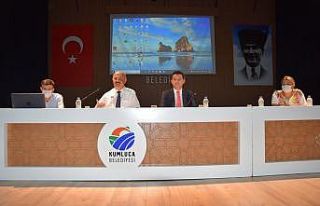 Kumluca Kaymakamı Kolsuz: "Korona belirtisi...