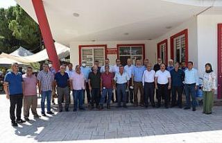 Kumluca Muhtarlar Derneği seçiminde başkan değişmedi