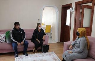 Kuru ailenin acısını paylaştılar