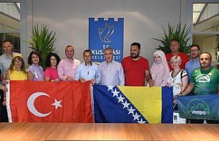 Kuşadası Belediyesi, Bosnalı dağcıları ağırladı