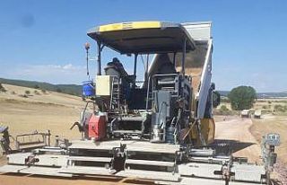 Kütahya İl Özel İdaresi’nin yol onarım çalışmaları