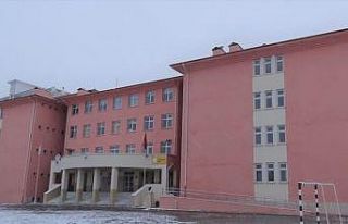 Kütahya’da Fatih Anadolu Lisesi’nde bir sınıf...