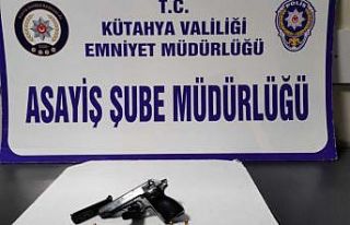 Kütahya’da uyuşturucu madde, kaçak alkol ve ruhsatsız...