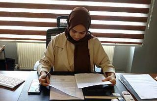 Lüks aracından inen kadın sürücü, hemcinsine...